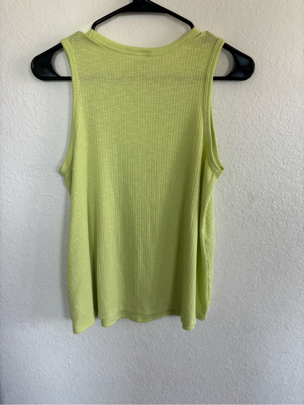 GAP Lime Ribbed Tank Top - Picture 3 of 3